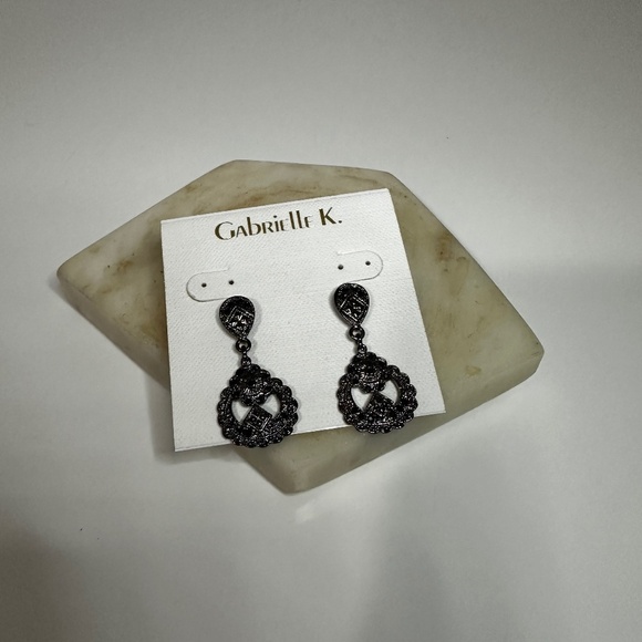 Gabrielle K. Jewelry - Black & silver drop earrings